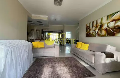 Casa com 3 quartos à venda na Rua T, Jardim Amália, Volta Redonda