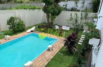 Ótima casa à venda no santa rosa, com 330m²,03 quartos e r$1.837.500,00