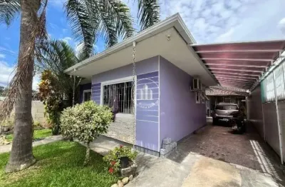 Casa com 3 quartos à venda na Rua dos Araçás, 94, Madri, Palhoça