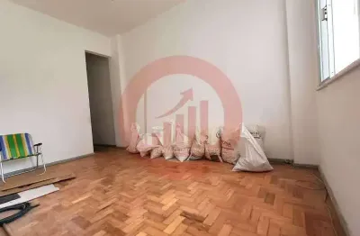 Apartamento à venda, 2 quartos 1 vaga na escritura. bairro vila isabel rj.