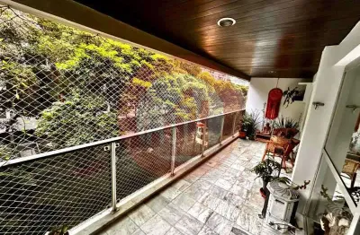 Apartamento espaçoso no Grajaú - 147 m², 3 quartos, varandão e 2 vagas