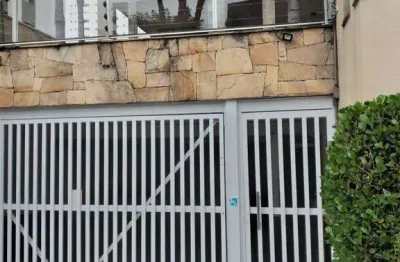 Descubra o equilíbrio perfeito entre conforto e praticidade neste apartamento incrível, localizado no coração do jardim bela vista, em santo andré. com 105m² de área útil, o imóvel oferece ambientes a