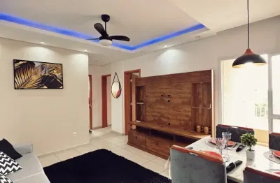 More a 5 min do centro: apto mobiliado e decorado, só leve as malas!