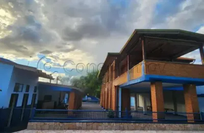 Chácara de 1.700m² com 4 quartos sendo 2 suítes para locação - jardim salgado filho