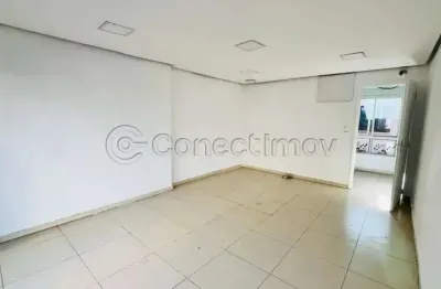 Salão comercial de 181m² com 02 banheiros para locação - centro