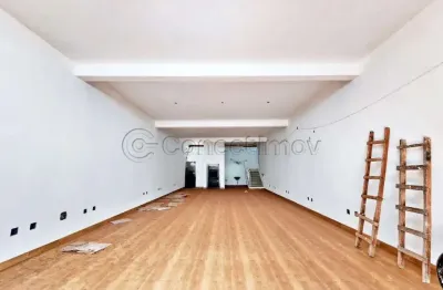 Sala comercial de 279m² com 02 banheiros disponível para locação - jamil seme cury