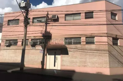 Salão comercial de 413m² com 07 banheiros para locação - alto da boa vista