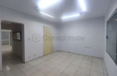 Imóvel comercial de 92m² com 02 banheiros para locação - centro
