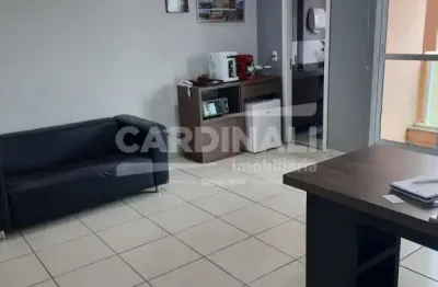 Sala comercial mobiliada de 38m² com  01 banheiro disponível para locação - nova ribeirânia