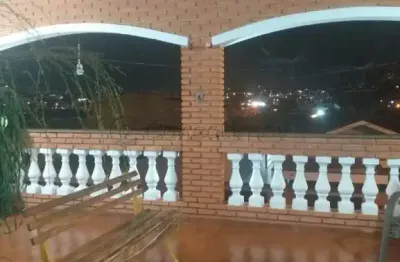 Casa sobrado de 450m² com 05 dormitórios sendo 01 suíte disponível para locação e venda - jardim centenário