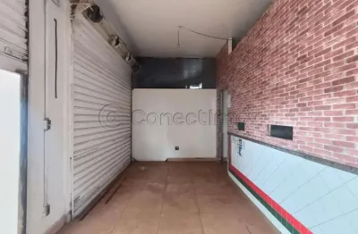 Salão comercial de 579m² com 01 banheiro para locação - vila tibério