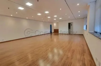 Sala de 82m² com 02 banheiros para locação e venda - centro