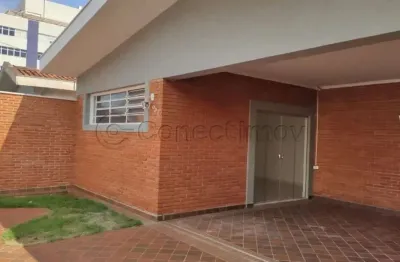 Casa padrão de 167m² com 05 quartos disponível para venda - jardim macedo.