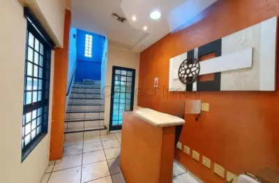 Prédio comercial de 180m² com 02 banheiros disponível para locação e venda - independência