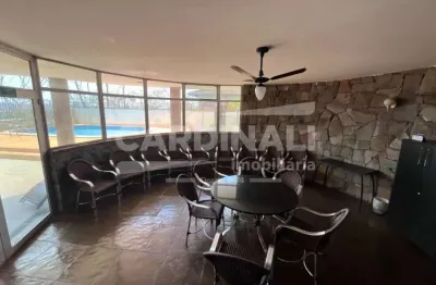 Apartamento de 114m² com 04 quartos sendo 01 suíte para locação - centro