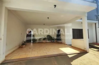 Casa de 225m² com 03 quartos sendo 01 suíte à venda - parque dos lagos