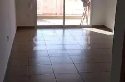 Apartamento de 95m² com 03 quarto sendo 01 suíte disponível para locação - condomínio itamaraty