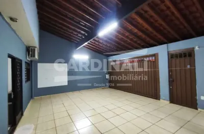 Casa padrão de 92m² com 03 quartos sendo 01 suíte disponível para venda -