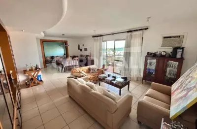 Apartamento de 200m² com 03 quartos disponível para locação - vila seixas