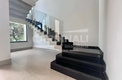 Casa em condomínio de 364m² com 03 quartos sendo 03 suítes disponível para locação e venda - Residencial e Empresarial Alphaville