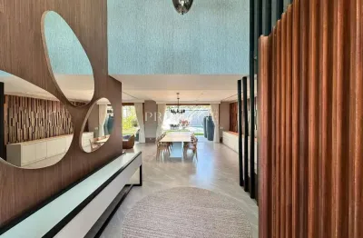Casa triplex condomínio santa mônica jardins barra da tijuca