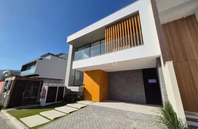 Casa triplex condomínio villa blanca i recreio dos bandeirantes