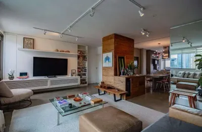 Apartamento mobiliado, 131 m², venda e locação, 2 suítes, 1 vaga, cozinha americana no itaim bibi