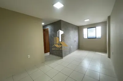 Há lugares que são apenas paredes e teto. e há aqueles que, sem pedir licença, começam a escrever capítulos da sua vida.
