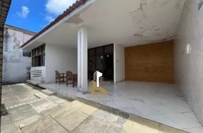 Casa ampla com terreno diferenciado no Trapiche da Barra – Maceió/AL