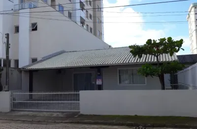 Casa a 60 mts do mar em gravata navegantes! 1 suíte mais 2 quartos 