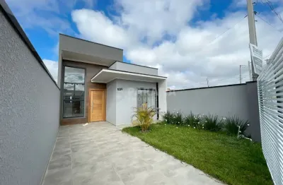 Imóvel em uma excelente localização com área gourmet e um amplo espaço nos fundos!!