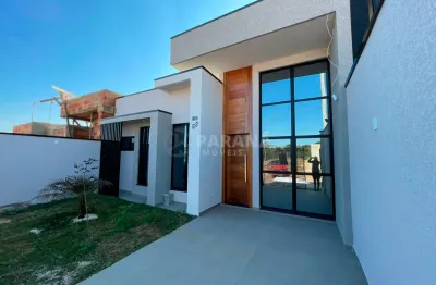 Casa moderna com frente diferenciada, área gourmet e excelente distribuição!