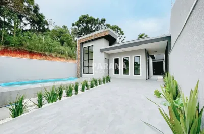 ENCANTADOR IMÓVEL COM PISCINA, AMPLO TERRENO (220m²) LOCALIZADO NO BAIRRO GREENFILD!!