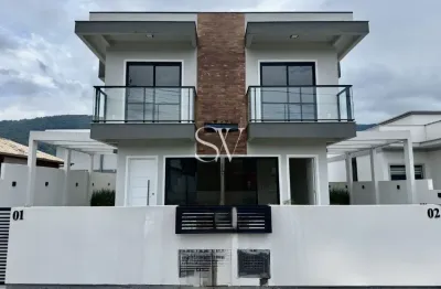 Casa sobrado a venda com 02 dormitórios sendo 02 suítes em forquilhas/ são josé, sc