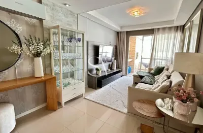 Apartamento de 02 dormitórios com suite e piscina no estreito, florianópolis/sc