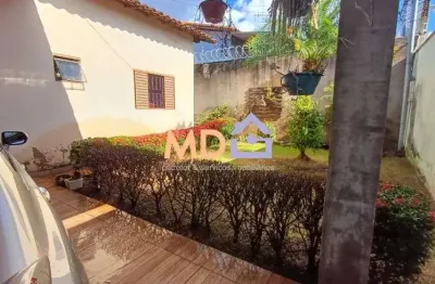 Casa com 3 quartos à venda no chácaras tubalina e quartel