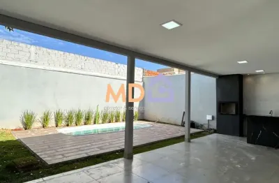 Casa com 3 quartos à venda no Jardim Europa, Uberlândia 