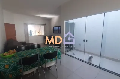 Casa com 3 quartos à venda no Planalto, Uberlândia 