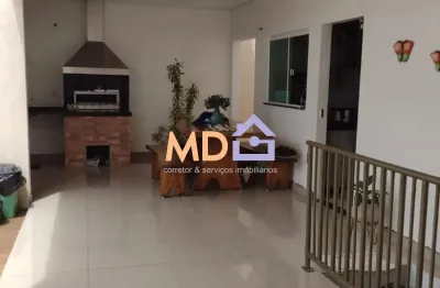 Casa no jardim patricia! imovel amplo, moderno e conservado!