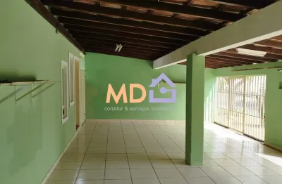 Casa com 3 quartos à venda no Tubalina, Uberlândia 