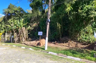 Vista total para a serra - rua tranquila (sem saída)