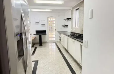 Oportunidade - casa de condomínio com 350 m², 3 quartos sendo 3 suítes à venda no bairro panamby.