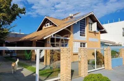 Casa 4 dorm na praia grande governador celso ramos na avenida principal