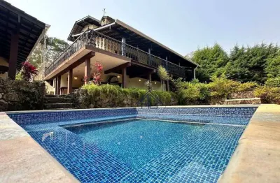 Casa estilo chácara a venda no condomínio clube da montanha em atibaia