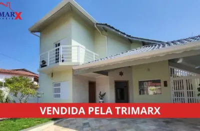 Casa para Venda em Peruíbe, Josedy, 3 dormitórios, 3 suítes, 2 banheiros, 3 vagas
