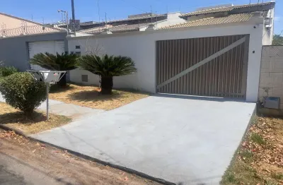 Casa com 4 quartos à venda na Avenida Cristal, Jardim Califórnia, Goiânia