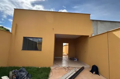 Casa com 2 quartos à venda na Rua Dirceu Mendonça, Jardim Garavelo Sul, Hidrolândia