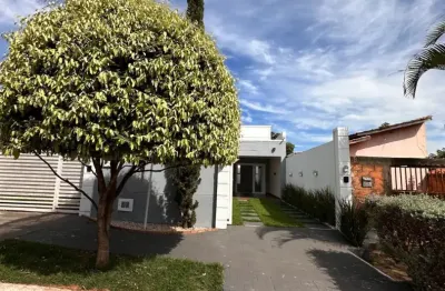 Casa com 3 quartos à venda na Rua A, Bairro das Indústrias, Senador Canedo