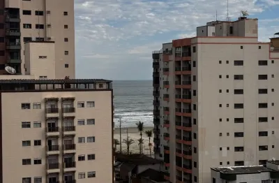 2 suítes. apartamento novo, prédio com 2 anos de uso. vista para o mar. 
