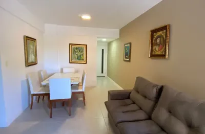 Espaçoso apartamento em lauro de freitas, semi novo e pronto pra morar.